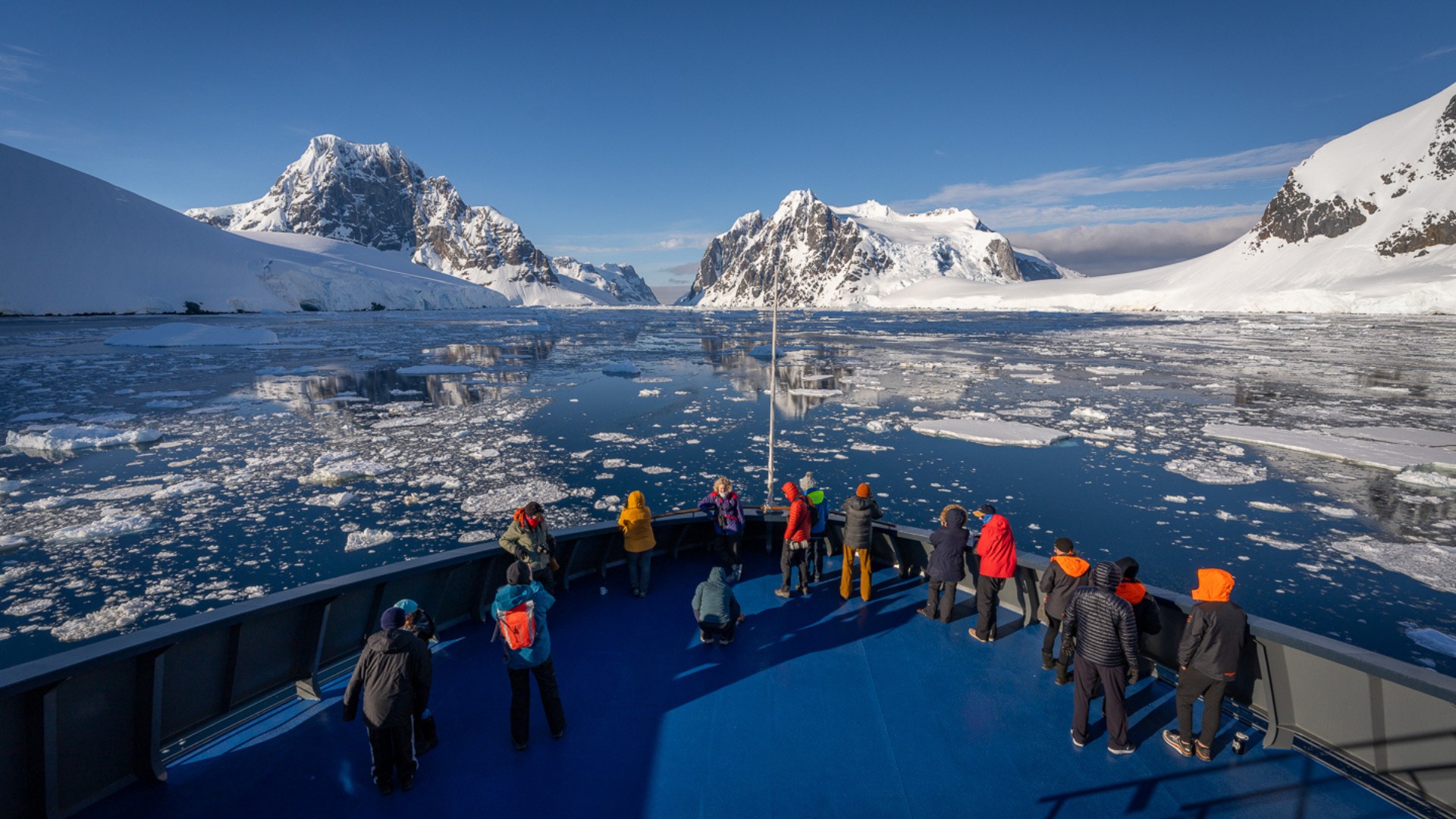 Image of Save $ 5,000 per person on a Classic Antarctica Air-Cruise